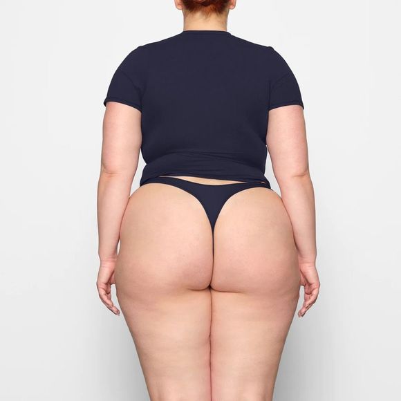 Skims Fits Everybody T-Shirt and Cotton Rib Boxer in Navy - Picture 4 of 6